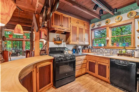 26 Otterville Road New London NH 03257