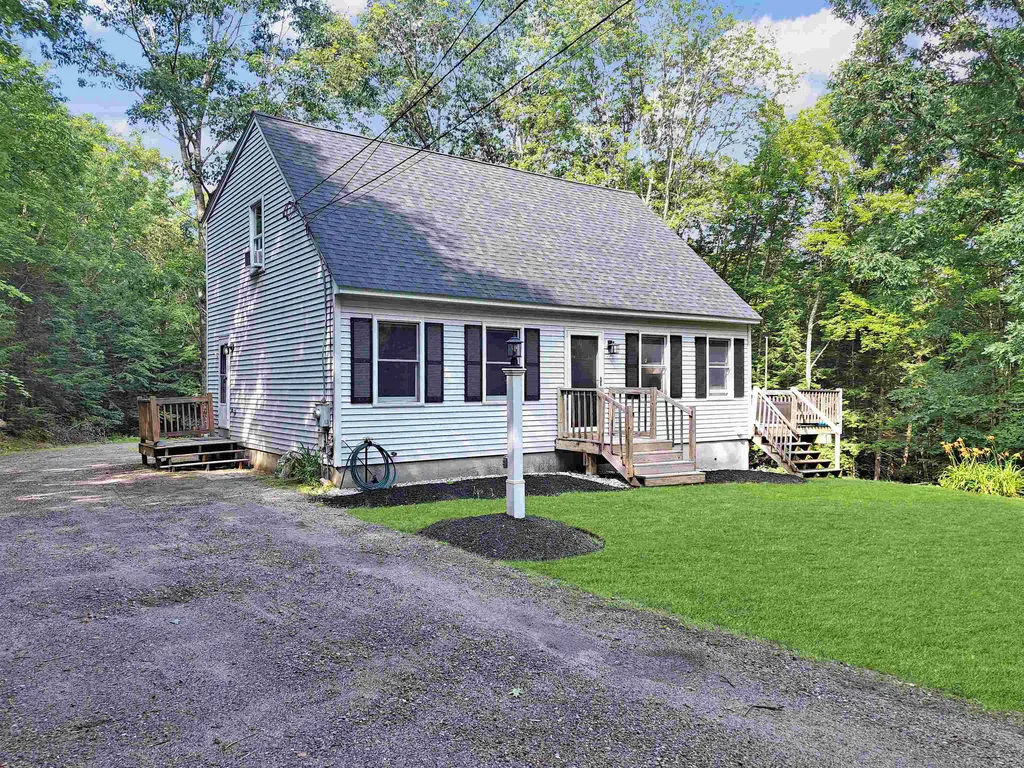 36 Cinnamon Drive Goffstown NH 03045