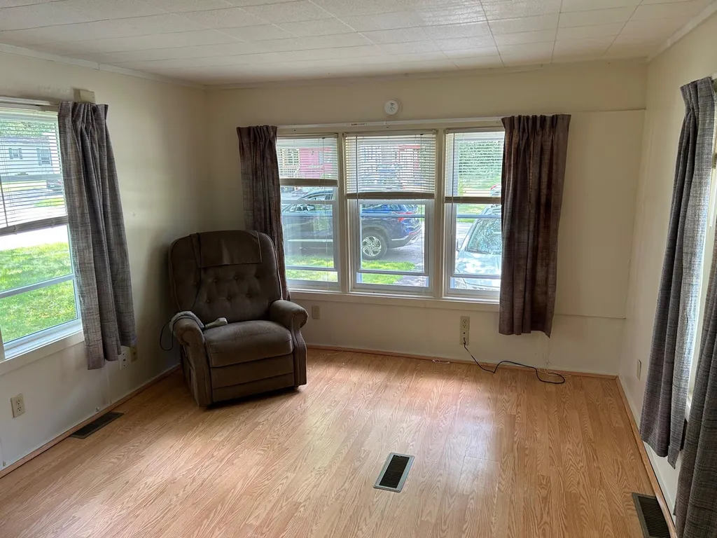 12 Flamingo Drive Concord NH 03303