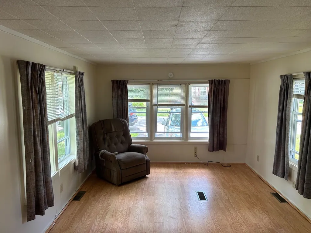 12 Flamingo Drive Concord NH 03303