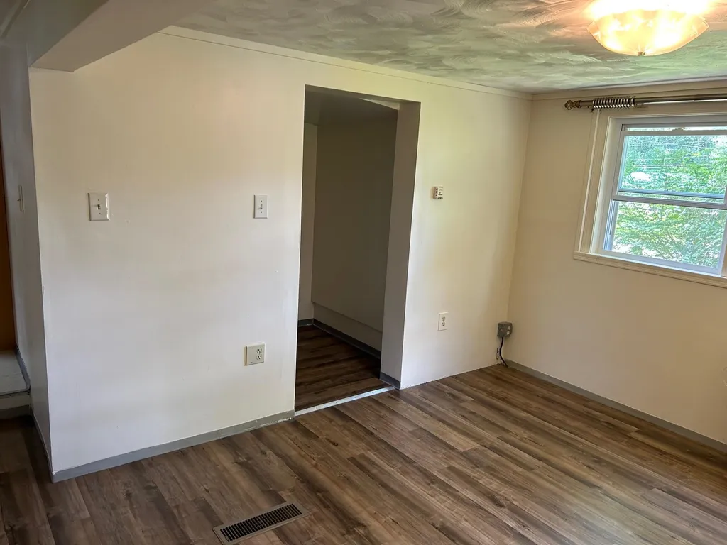 12 Flamingo Drive Concord NH 03303