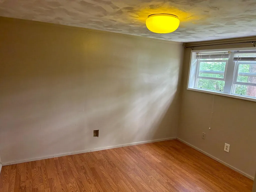 12 Flamingo Drive Concord NH 03303