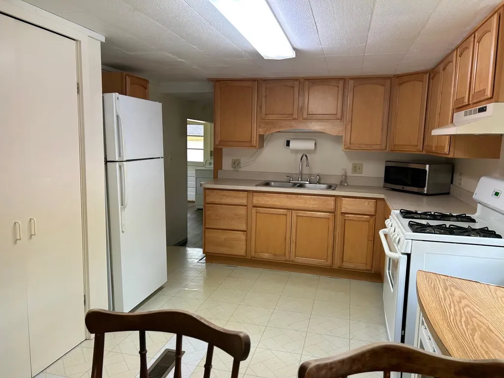 12 Flamingo Drive Concord NH 03303