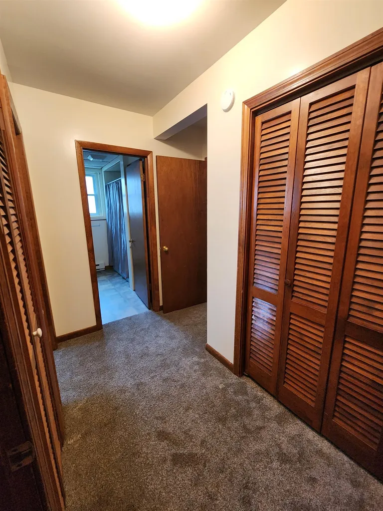 18 Grand Avenue Hudson NH 03051-0000