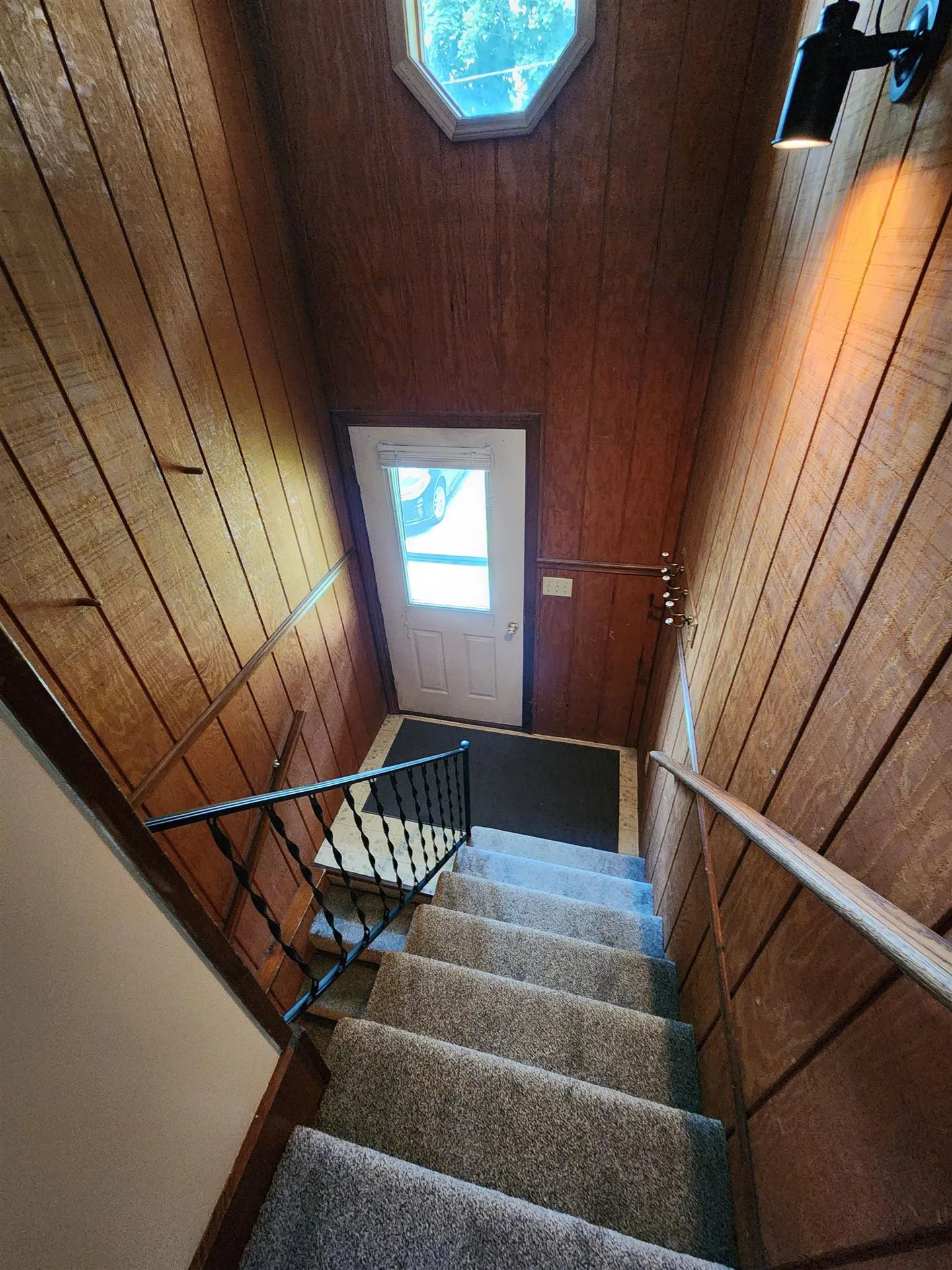 18 Grand Avenue Hudson NH 03051-0000