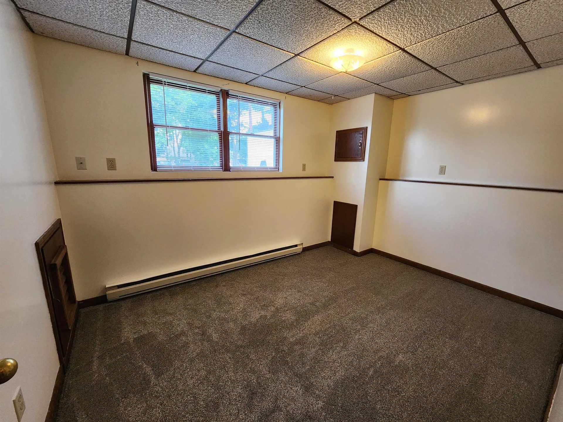 18 Grand Avenue Hudson NH 03051-0000