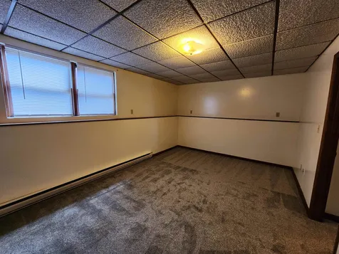 18 Grand Avenue Hudson NH 03051-0000