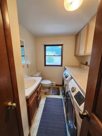 18 Grand Avenue Hudson NH 03051-0000