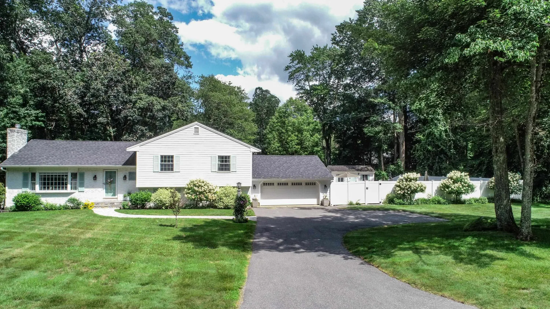 8 Penobscott Avenue Salem NH 03079