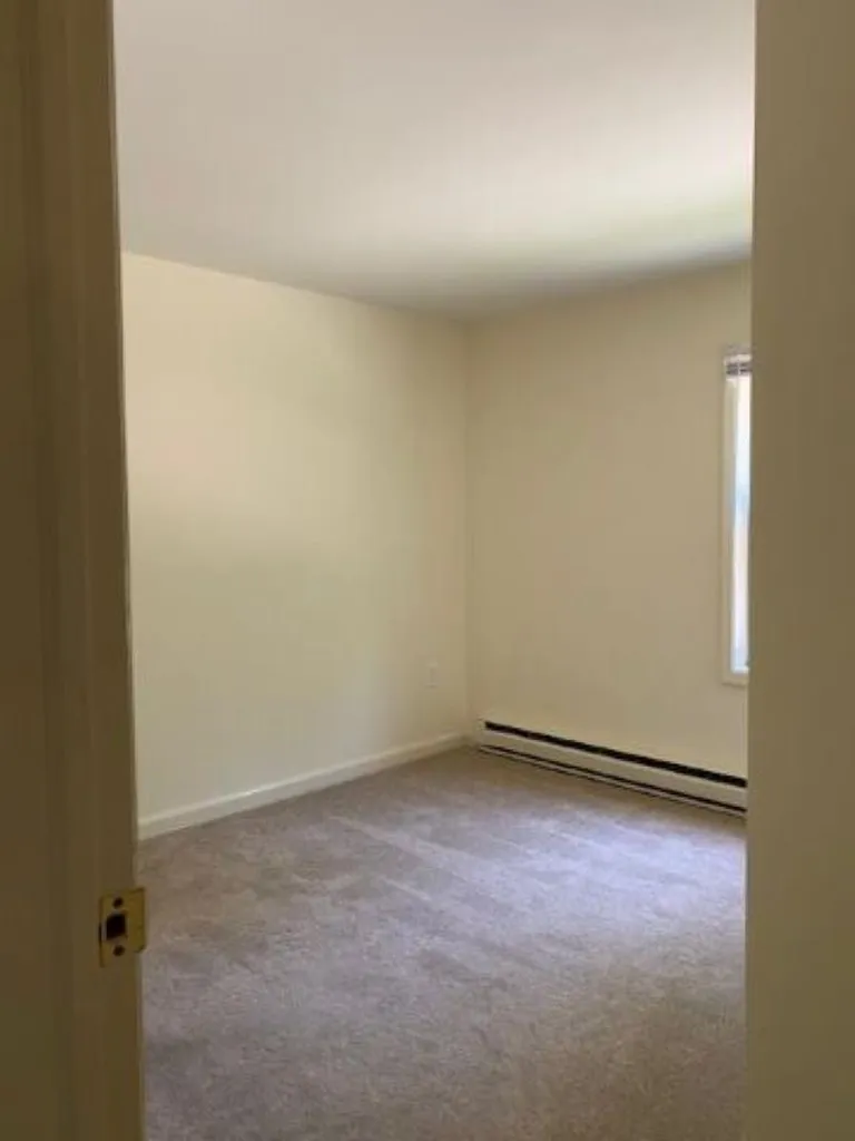 98 Ledge Hill Road Tuftonboro NH 03816