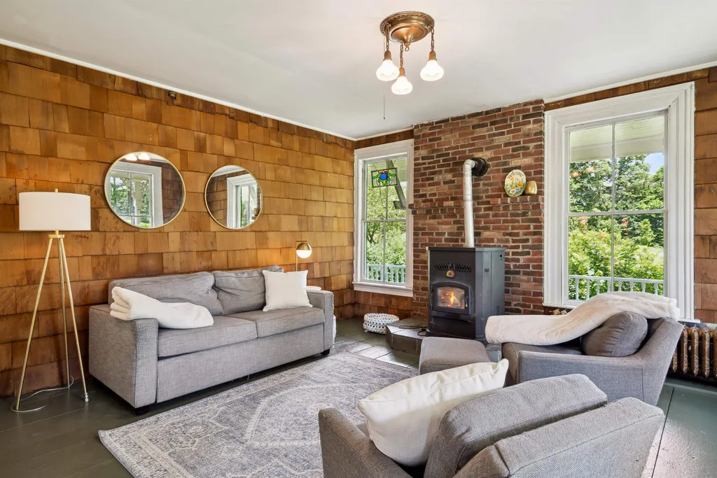 615 Romance Lane Newbury VT 05051