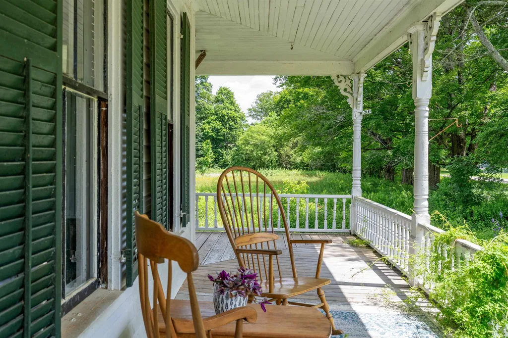 615 Romance Lane Newbury VT 05051