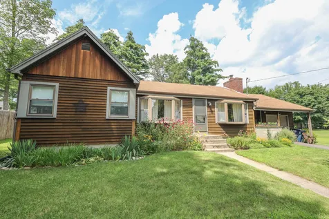 134 Hills Ferry Road Nashua NH 03064