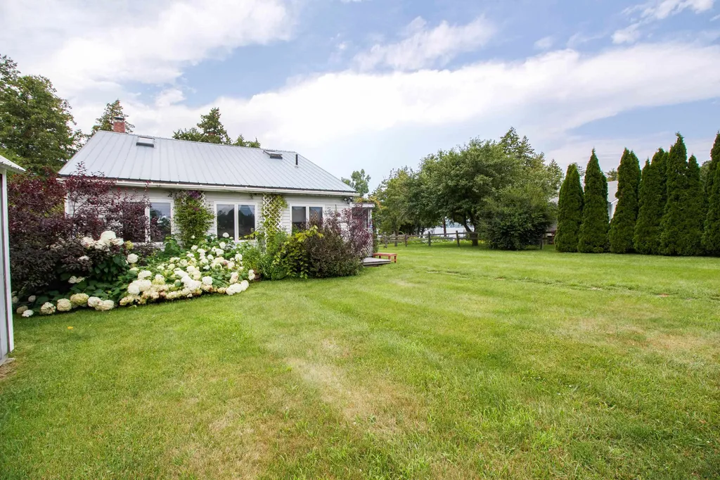 41 Sunset Beach Road South Hero VT 05486