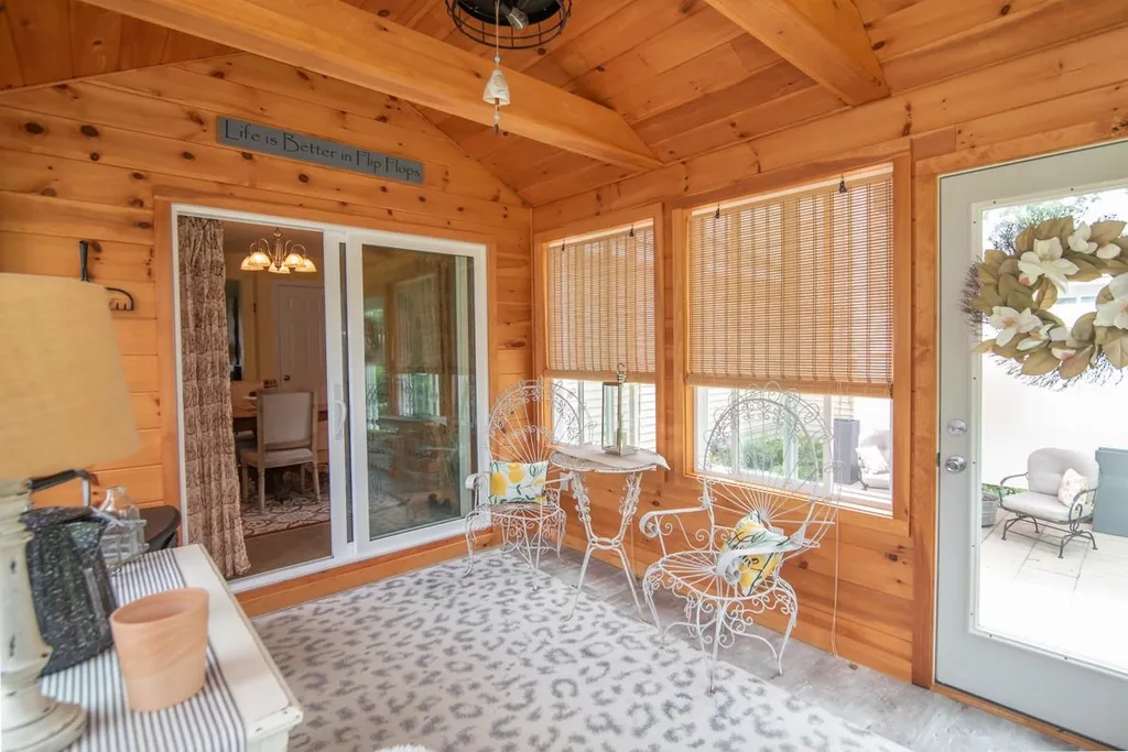 59b Cheney Lane Danville NH 03819