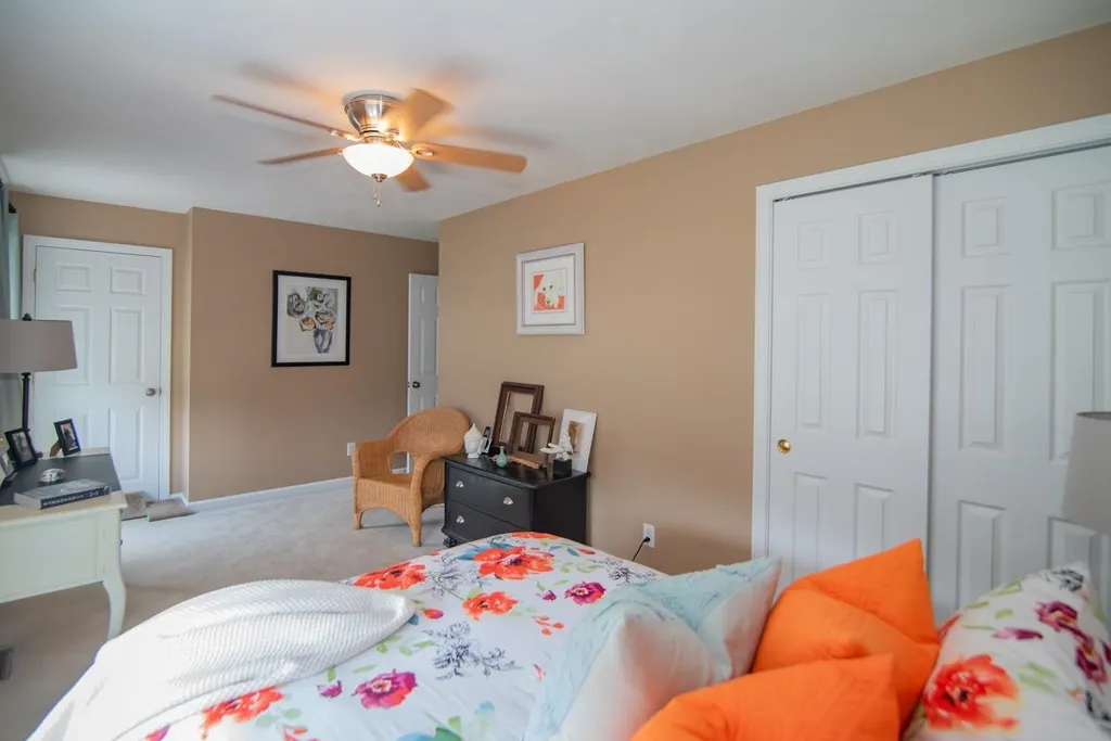 59b Cheney Lane Danville NH 03819