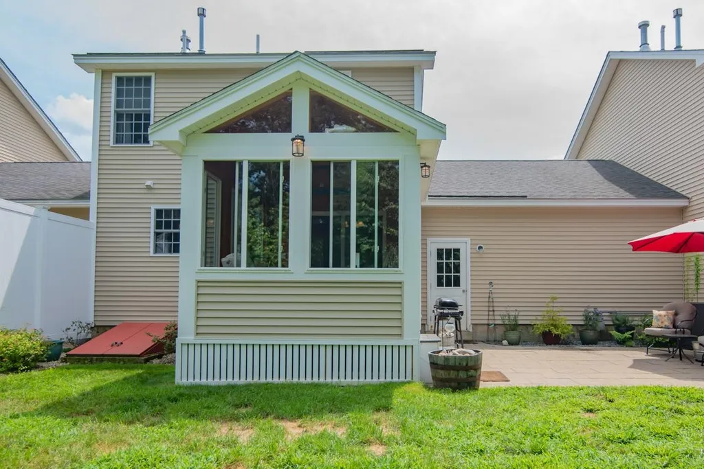 59b Cheney Lane Danville NH 03819