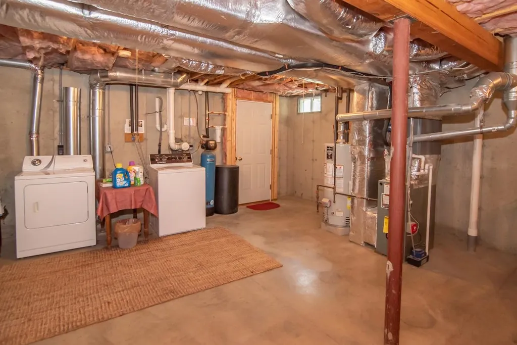 59b Cheney Lane Danville NH 03819
