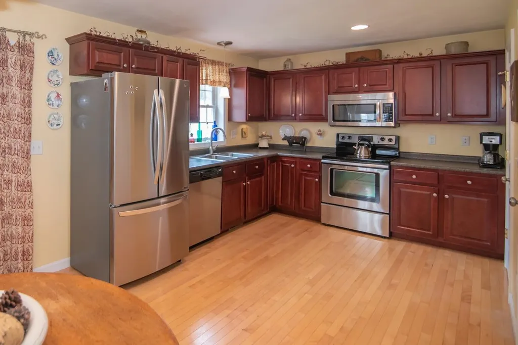 59b Cheney Lane Danville NH 03819