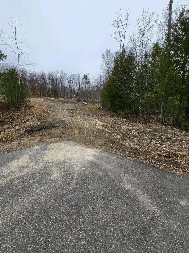 33 Marcia Ann Way Laconia NH 03246