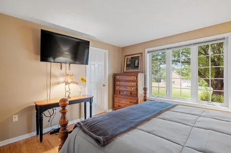 9 Harvest Lane Laconia NH 03246