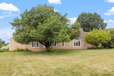 9 Harvest Lane Laconia NH 03246