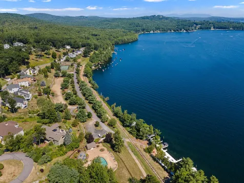 9 Harvest Lane Laconia NH 03246