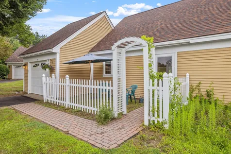 9 Harvest Lane Laconia NH 03246