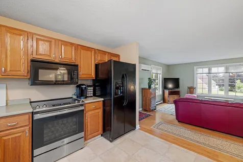 9 Harvest Lane Laconia NH 03246