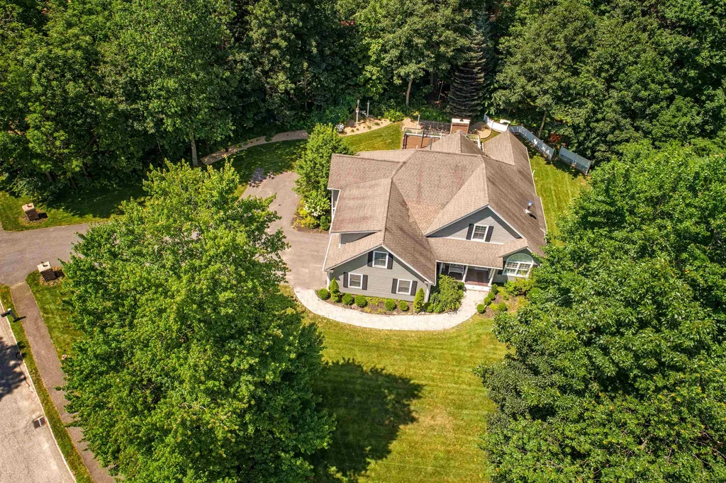 51 Waterloo Circle Dover NH 03820