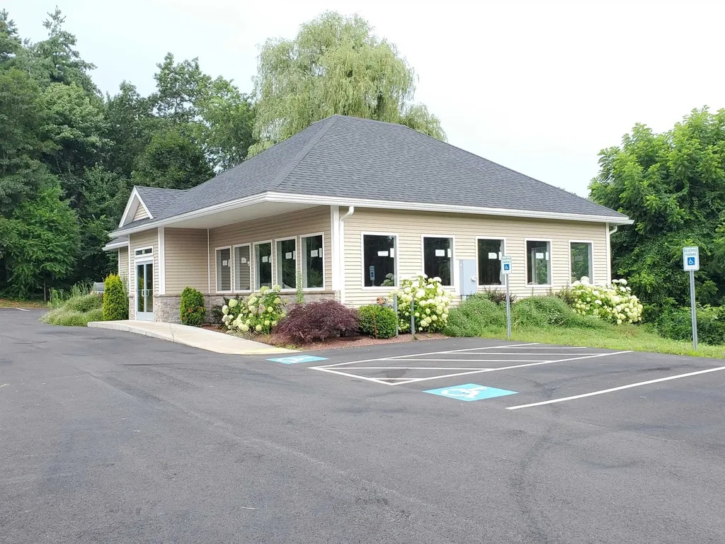 143 Lowell Road Hudson NH 03051