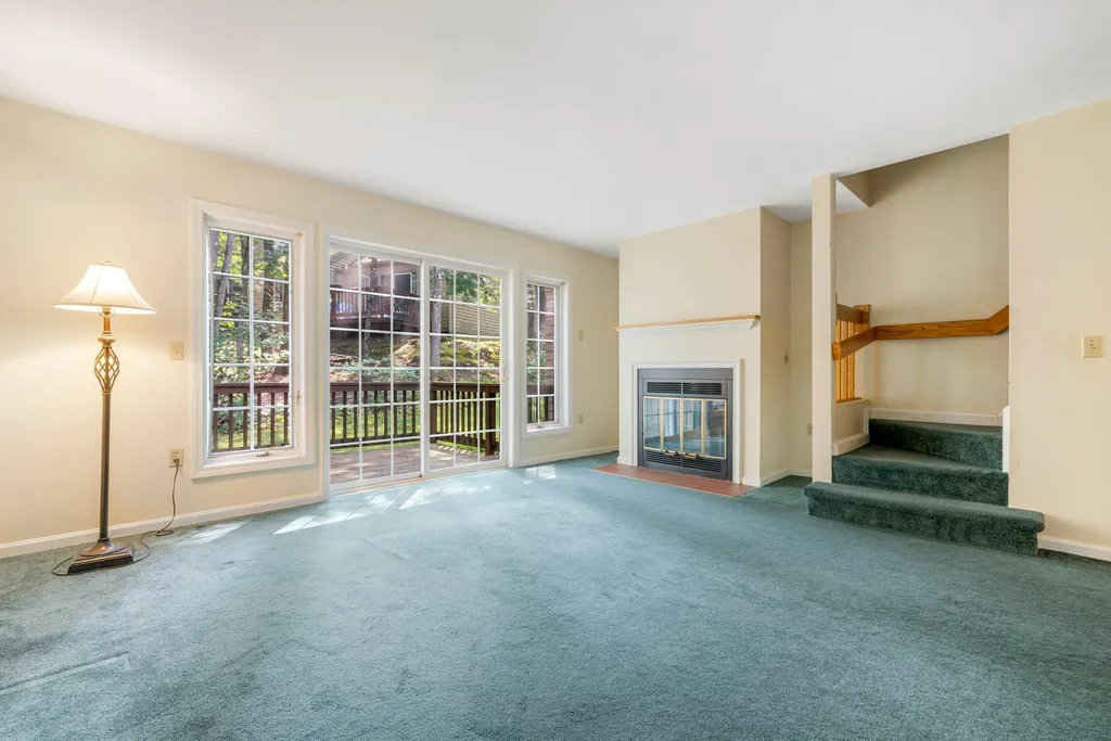 1465 Hooksett Road Hooksett NH 03106