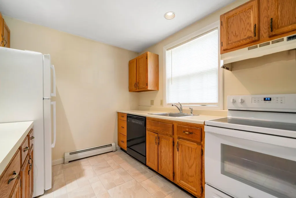 1465 Hooksett Road Hooksett NH 03106