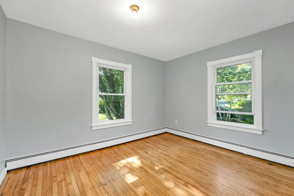 32 Emerson Street Plymouth NH 03264