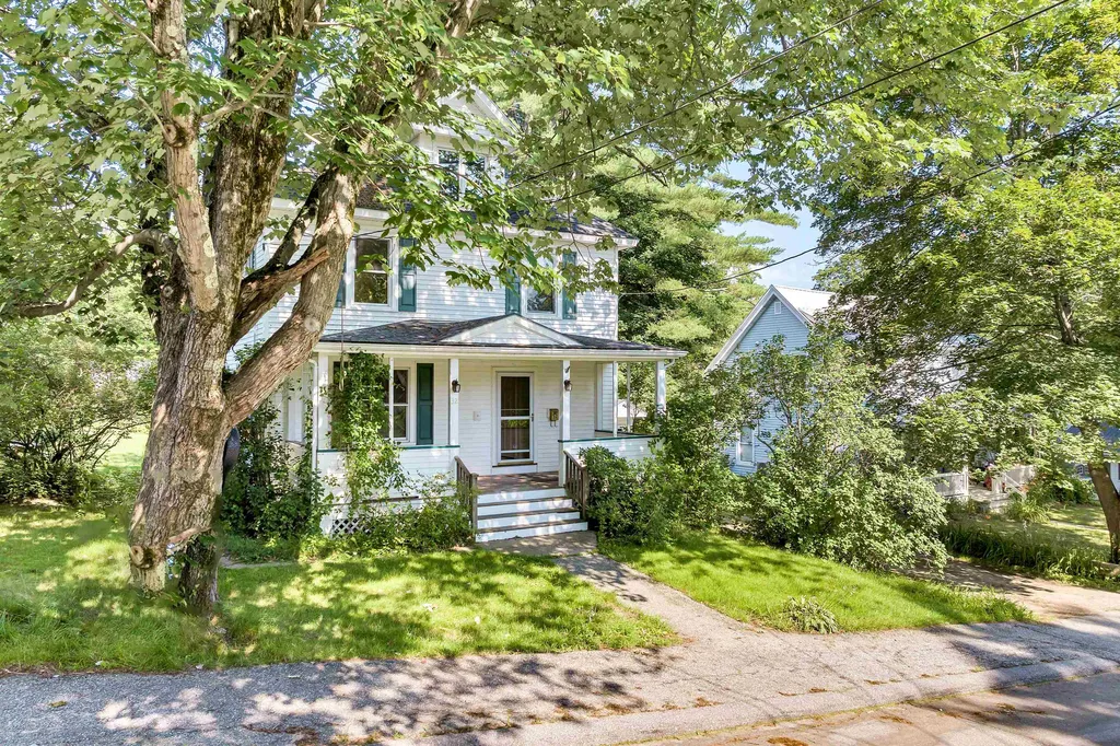 32 Emerson Street Plymouth NH 03264