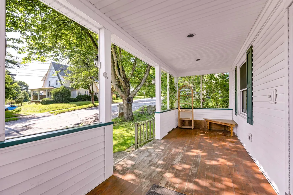 32 Emerson Street Plymouth NH 03264