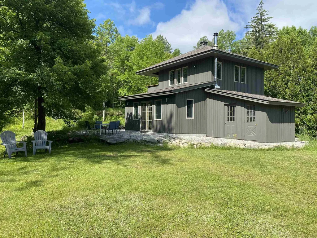 20 Old Route 30 Winhall VT 05340