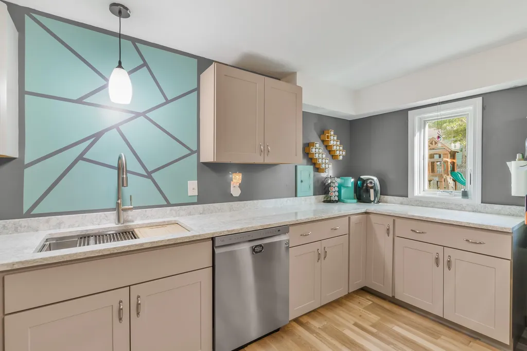 12 Maplewood Avenue Rochester NH 03867