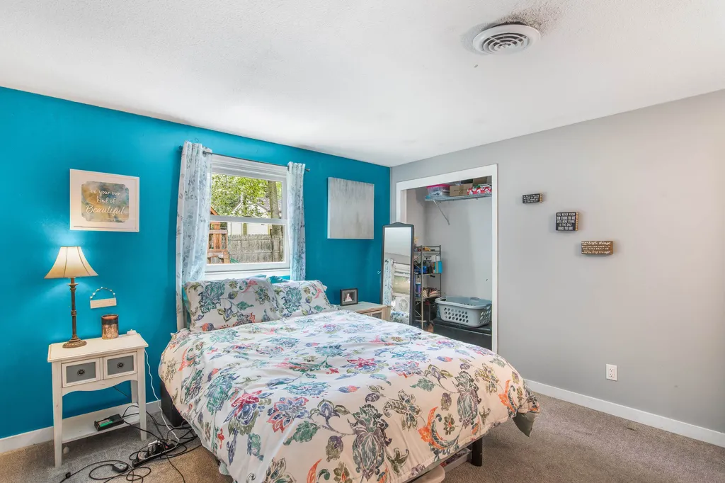 12 Maplewood Avenue Rochester NH 03867