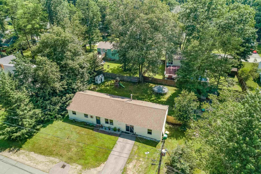 12 Maplewood Avenue Rochester NH 03867
