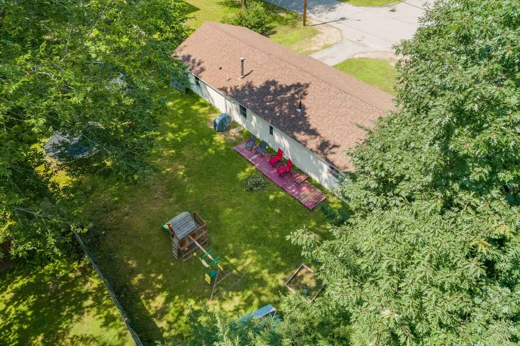 12 Maplewood Avenue Rochester NH 03867