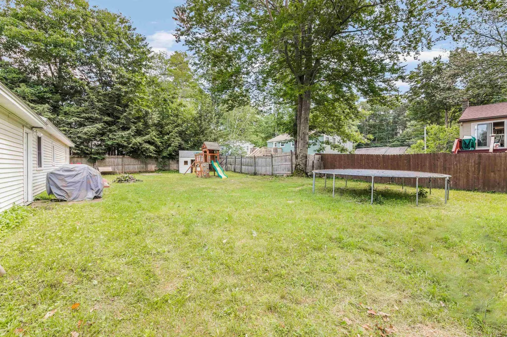 12 Maplewood Avenue Rochester NH 03867