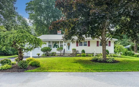 48 Taft Road Portsmouth NH 03801
