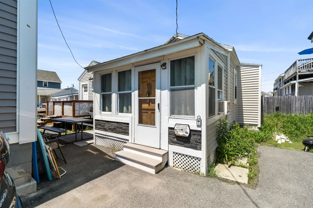 16 Riverview Terrace Hampton NH 03842