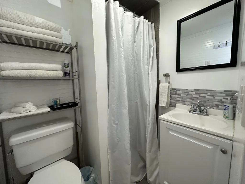 16 Riverview Terrace Hampton NH 03842