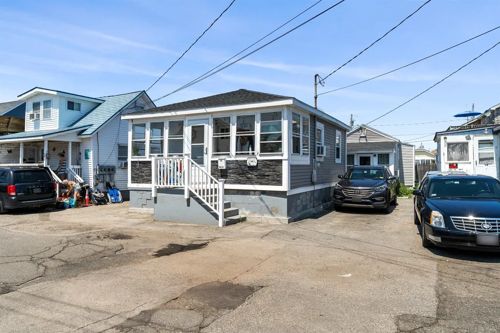 16 Riverview Terrace Hampton NH 03842
