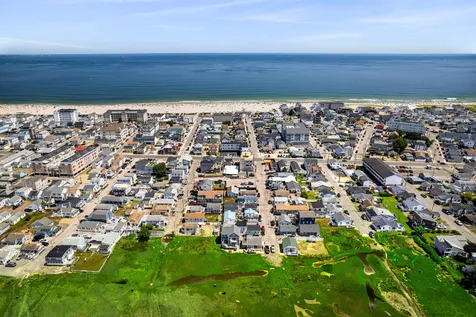 16 Riverview Terrace Hampton NH 03842