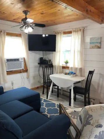 16 Riverview Terrace Hampton NH 03842