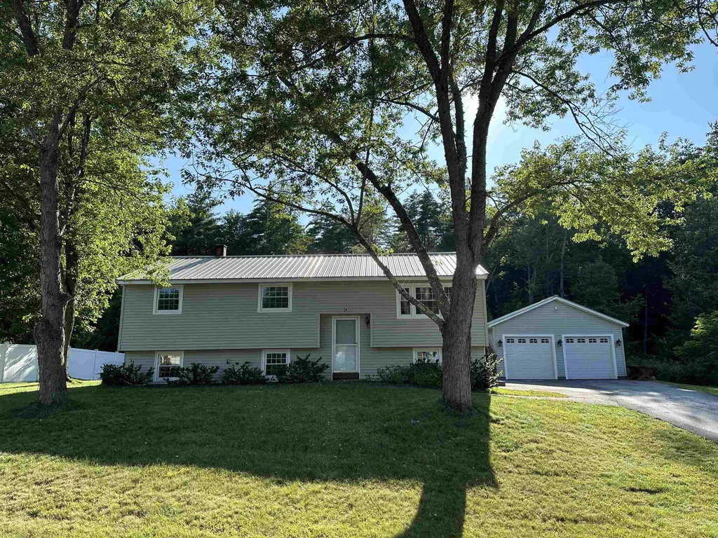 24 Janice Drive Goffstown NH 03045
