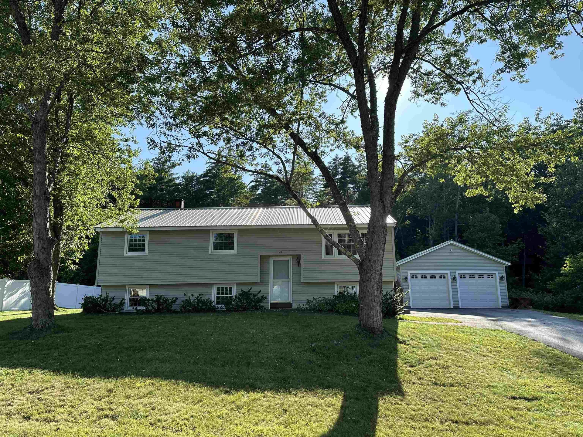 24 Janice Drive Goffstown NH 03045